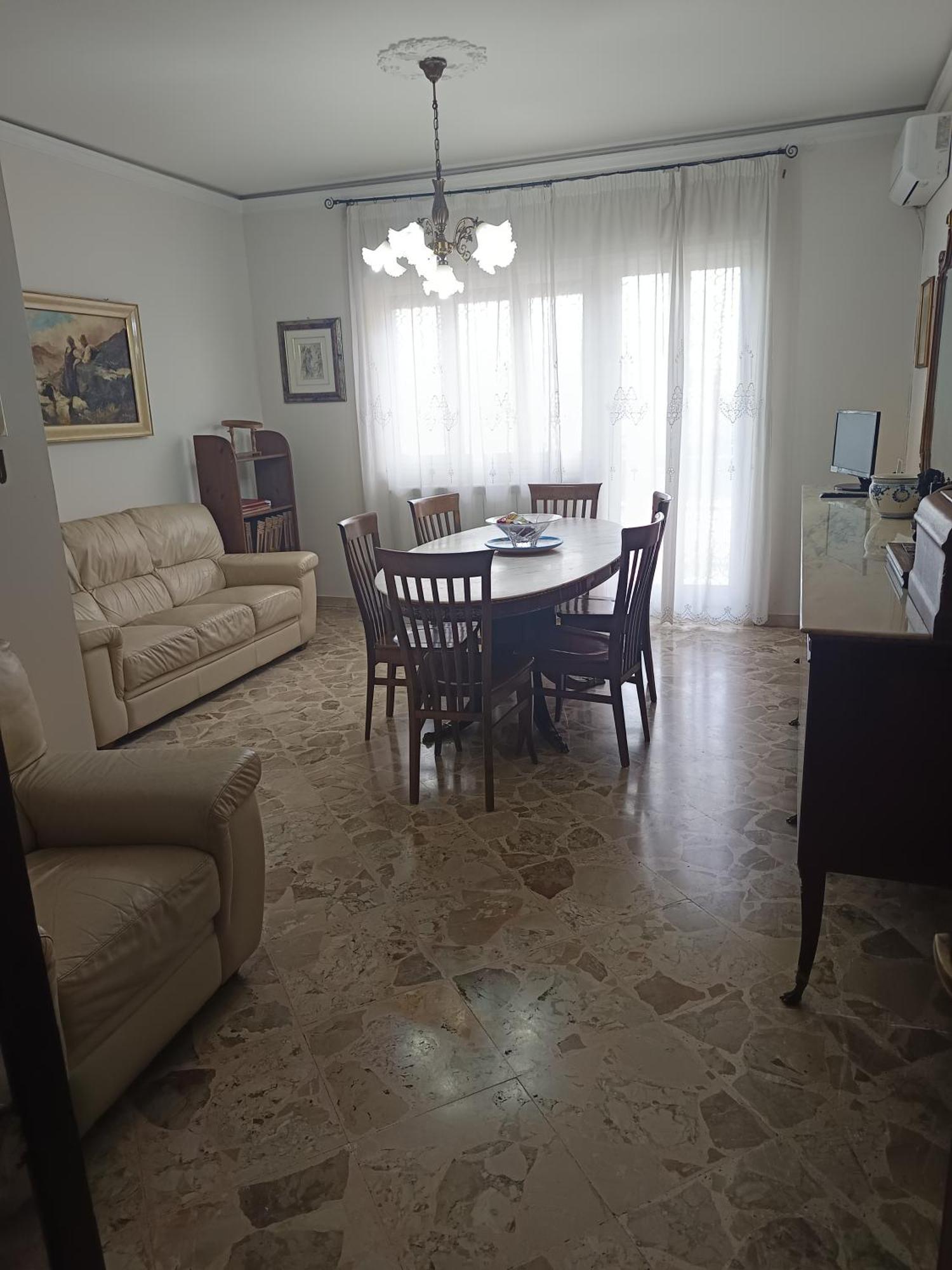 New Dawn Apartment, Appartamento Turistico, Casa Per Vacanza, Tre Camere Indipendenti CTA Exteriér fotografie